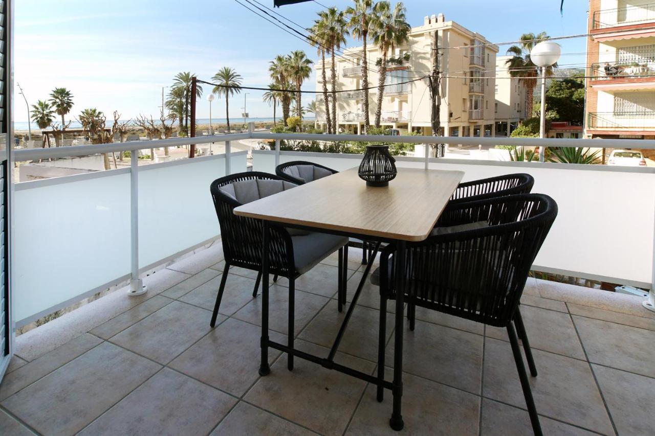 Beach Club House Apartment กาสเตย์เดเฟลส์ ภายนอก รูปภาพ